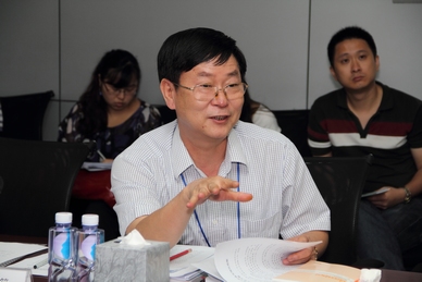 谭国箱副主任要求各部门继续做好食品安全保障工作